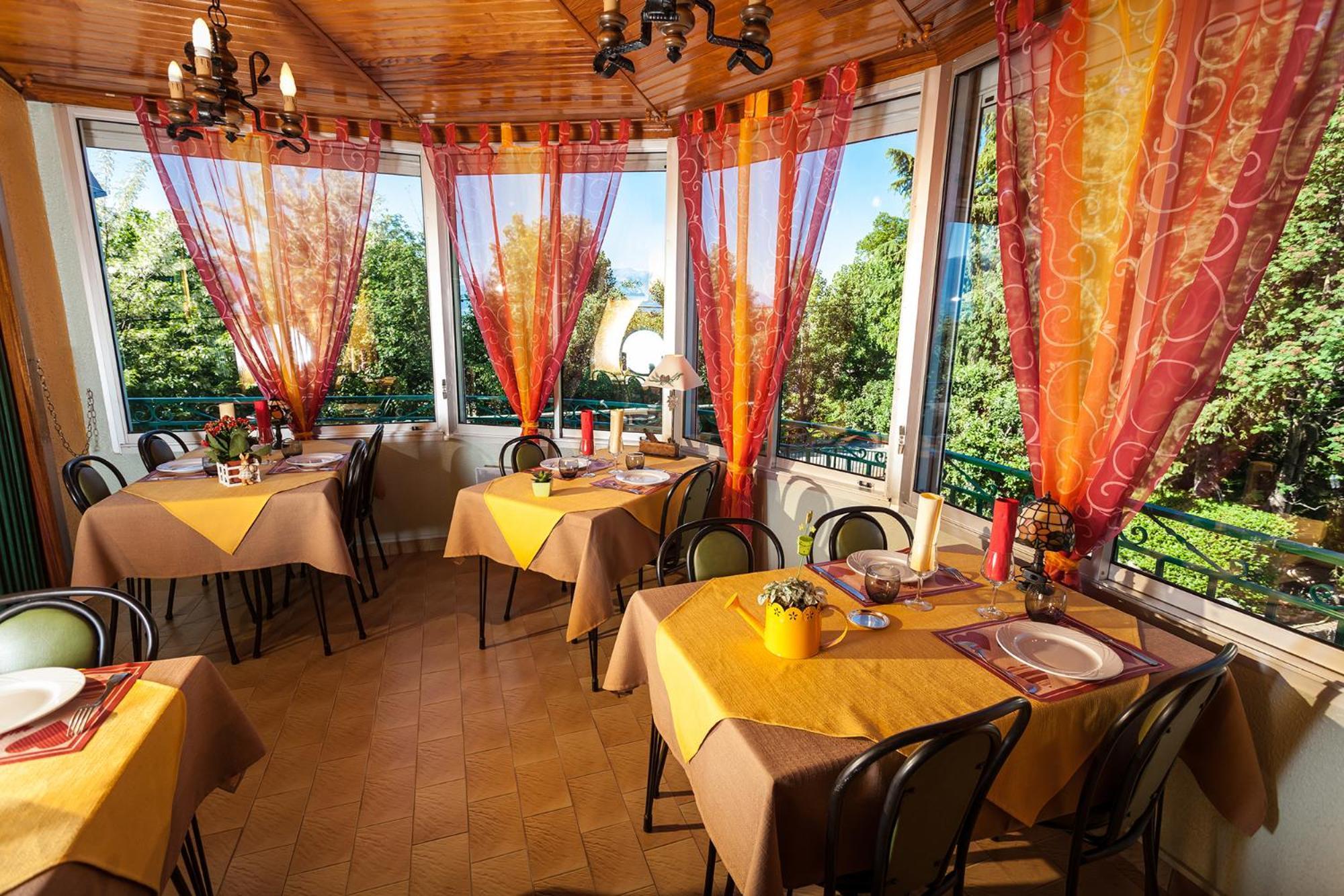 Relais Du Belloch Angoustrine ภายนอก รูปภาพ