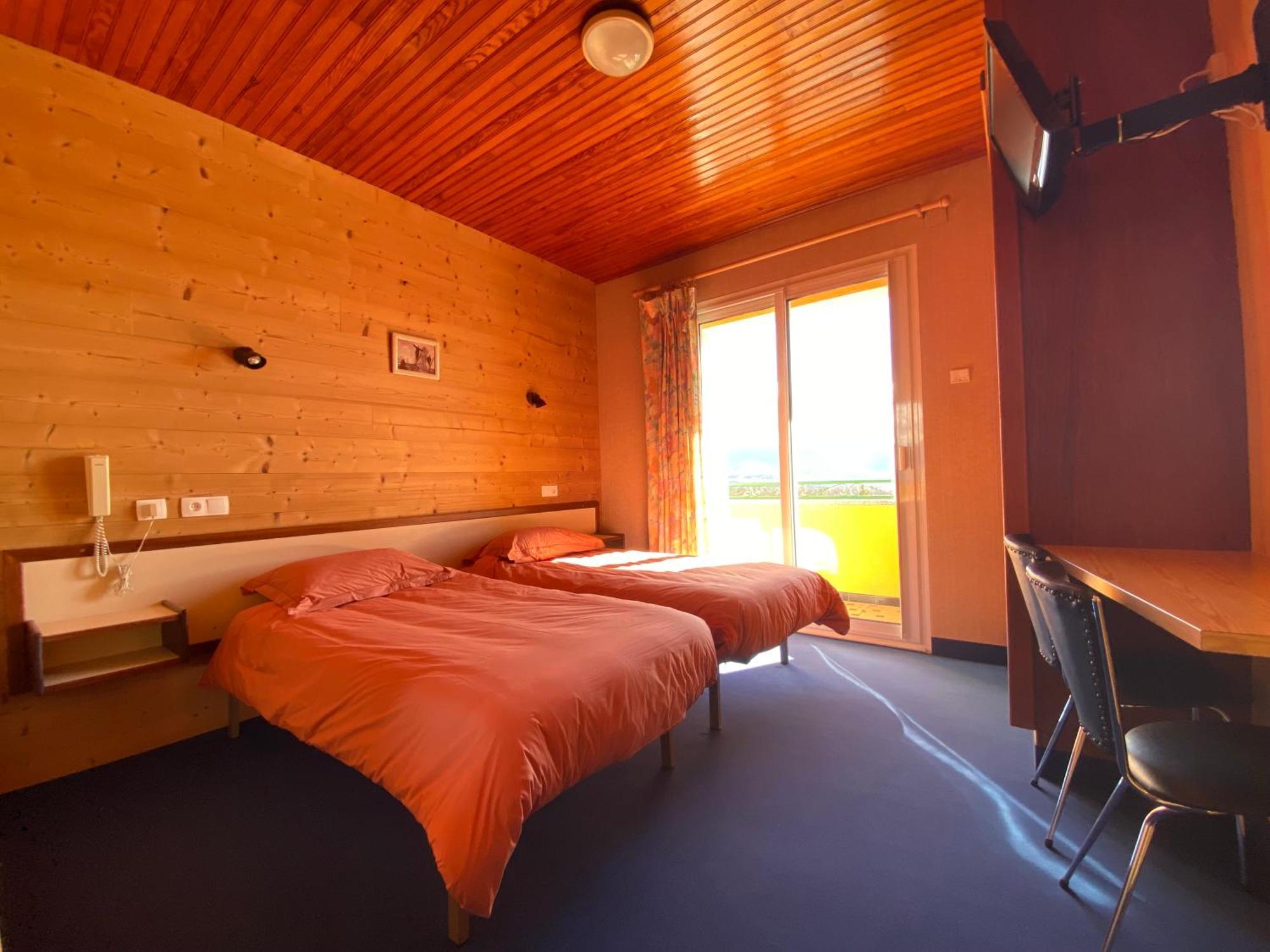 Relais Du Belloch Angoustrine ภายนอก รูปภาพ